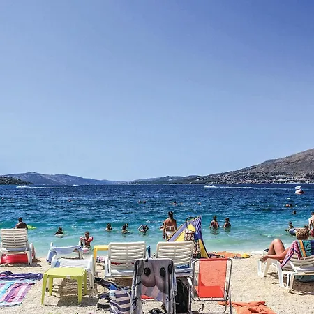 Beautiful In Okrug Gornji With Sauna * Trogir