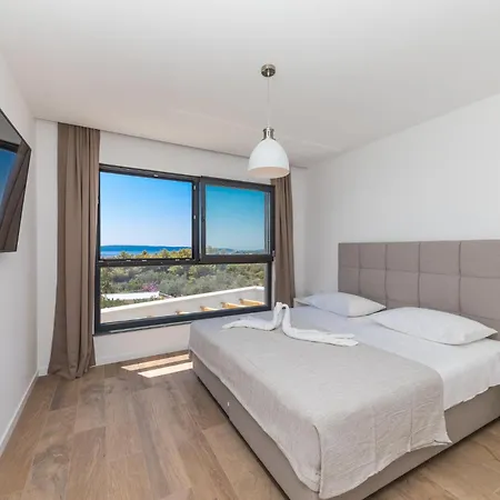 Beautiful In Okrug Gornji With Sauna Holiday home Trogir